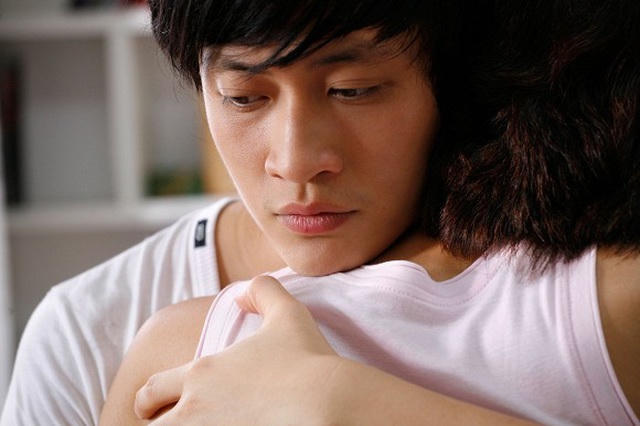 Lương Mạnh Hải chia sẻ loạt ảnh khóa môi nóng bỏng với Tăng Thanh Hà - 3