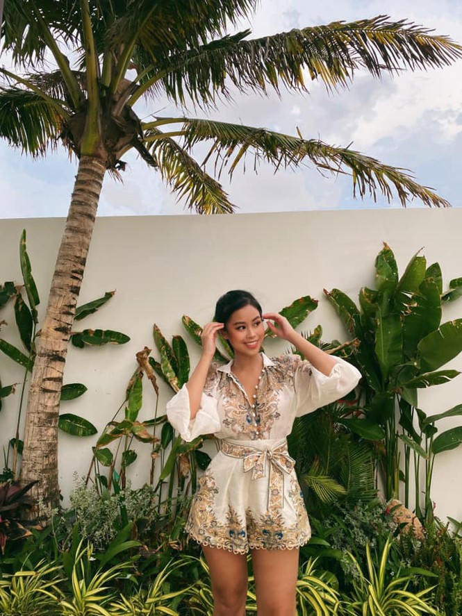 Tiên Nguyễn gây 'bão' với hình ảnh gợi cảm sau 14 ngày tự cách ly tại gia - ảnh 3