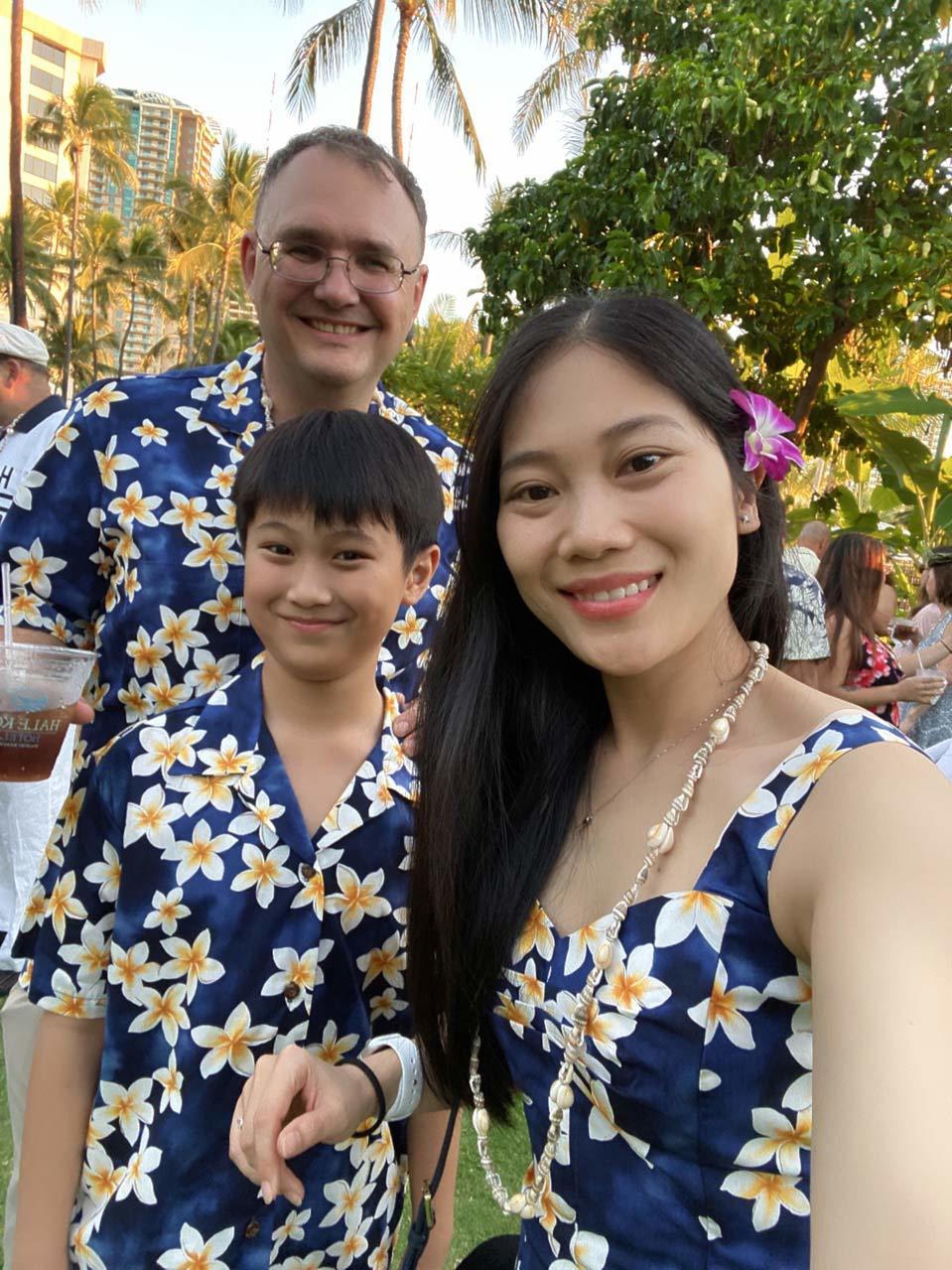 Say đắm mẹ đơn thân Việt, người đàn ông Mỹ cầu hôn sau 2 lần gặp gỡ