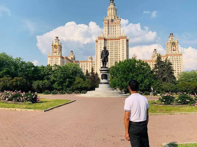 Hoa hậu Ngọc Hân tiết lộ bố từng đi thi Toán quốc tế, là Thủ khoa đại học - 6