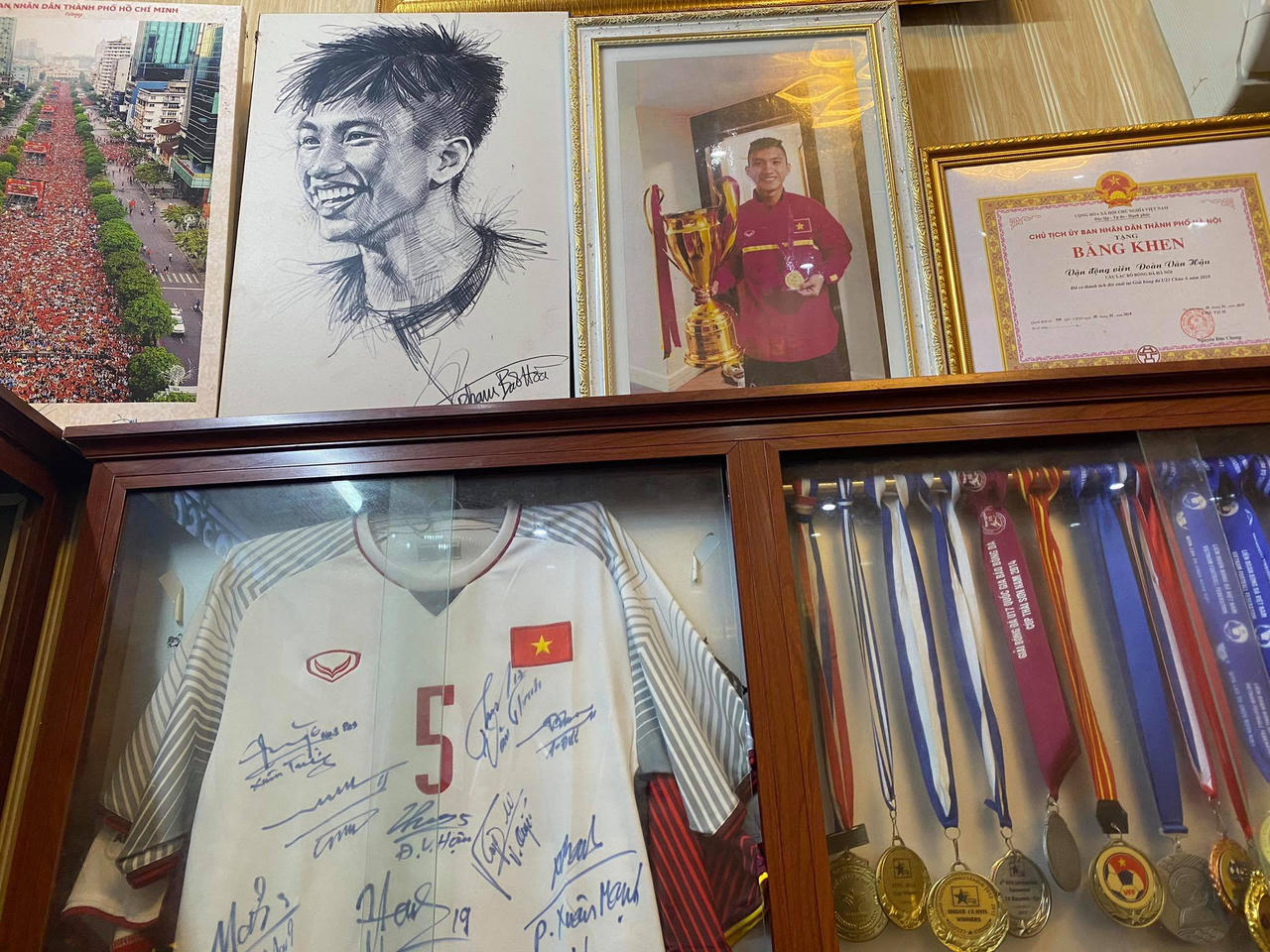 Về Thái Bình thăm nhà Đoàn Văn Hậu lương 500 triệu/tháng - Ảnh 5.