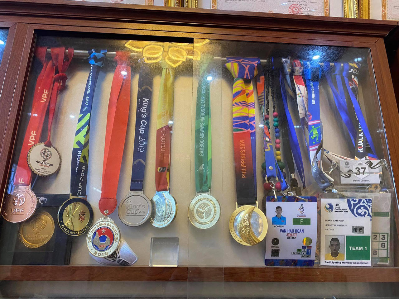 Về Thái Bình thăm nhà Đoàn Văn Hậu lương 500 triệu/tháng - Ảnh 7.