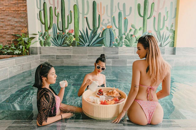 Hoa hậu Mai Phương Thuý, Ngọc Hân táo bạo bất ngờ với ảnh áo tắm, bán nude - 18