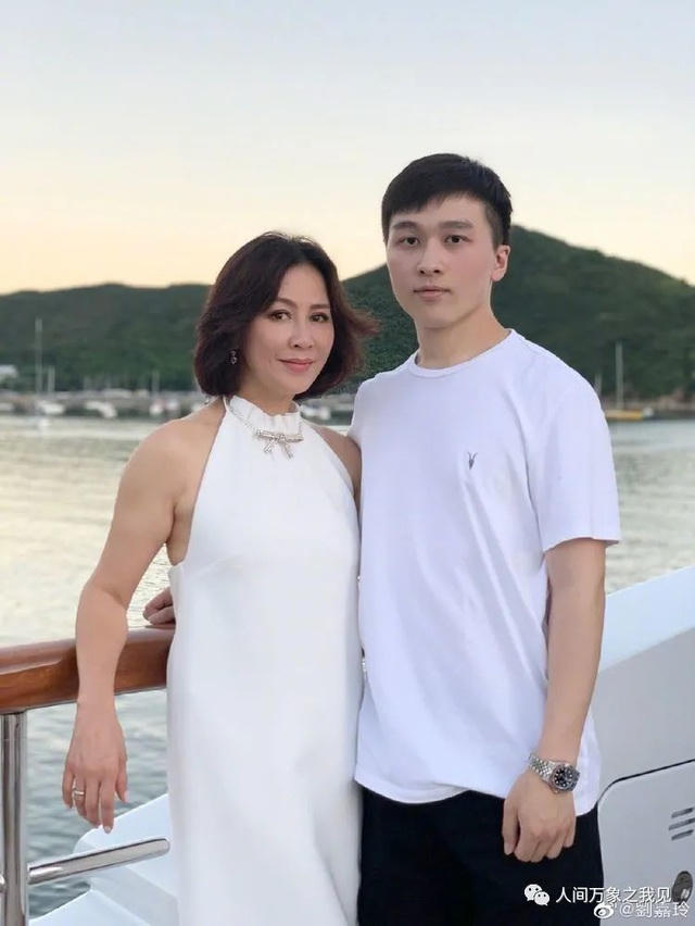 Lưu Gia Linh - Chị đại quyền lực và giàu có của làng giải trí Hồng Kông - 12