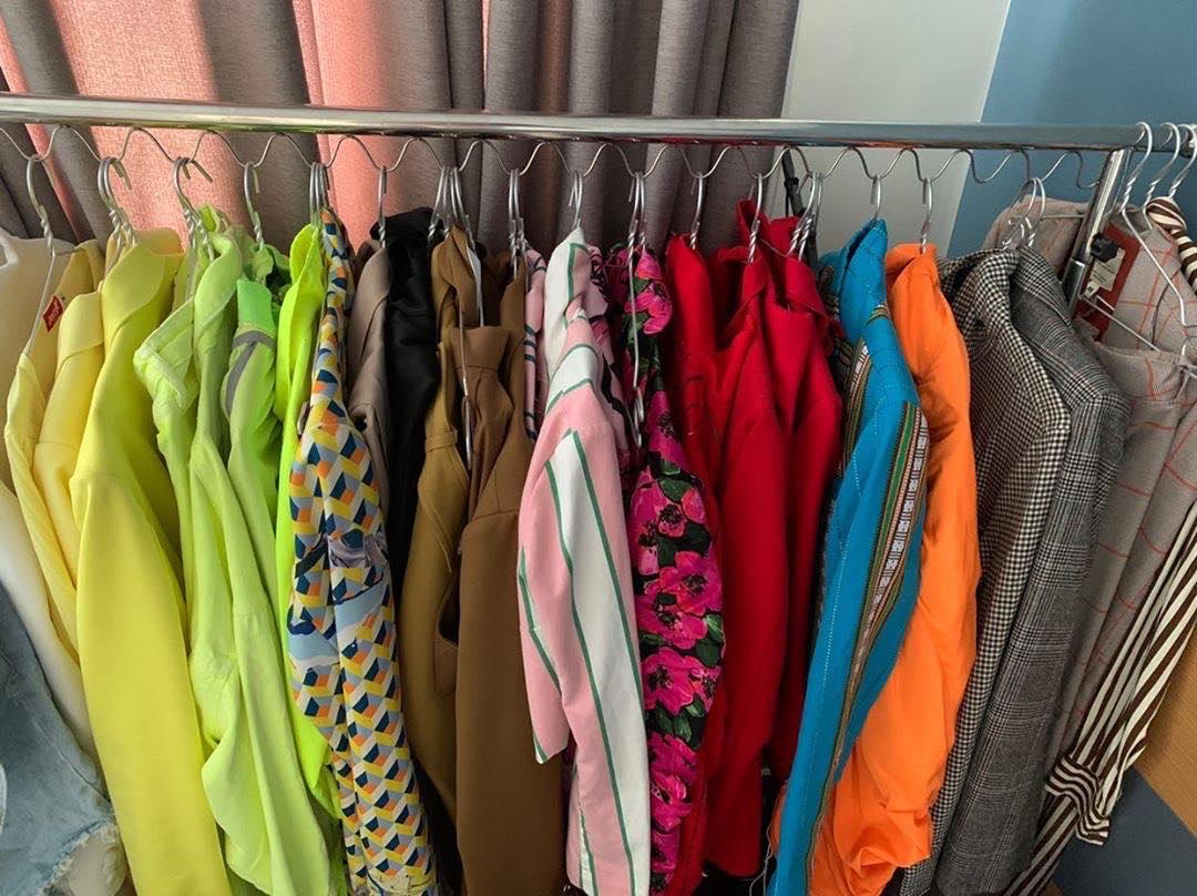 Loạt sào đồ bình dân của HHen Niê