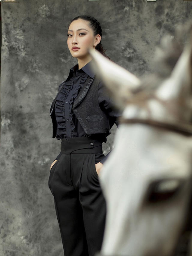 Hoa hậu Lương Thùy Linh thay đổi hình ảnh khác lạ đón tuổi 20 - 6