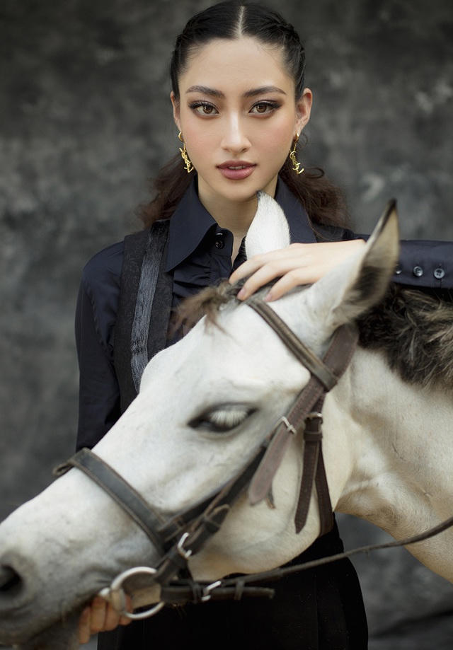 Hoa hậu Lương Thùy Linh thay đổi hình ảnh khác lạ đón tuổi 20 - 7