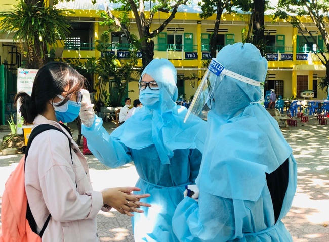 Đảm bảo an toàn cho thí sinh và chính bản thân các tình nguyện viên.