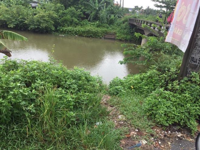 Người cha 2 lần ôm 2 con nhảy xuống kênh tự tử - Ảnh 1.