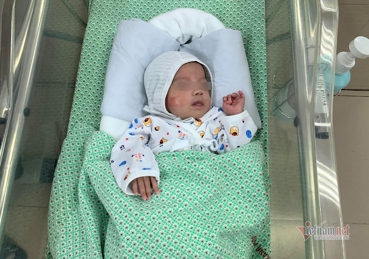 Thai nhi 31 tuần hồi sinh khi bị phá bỏ về nơi ở mới