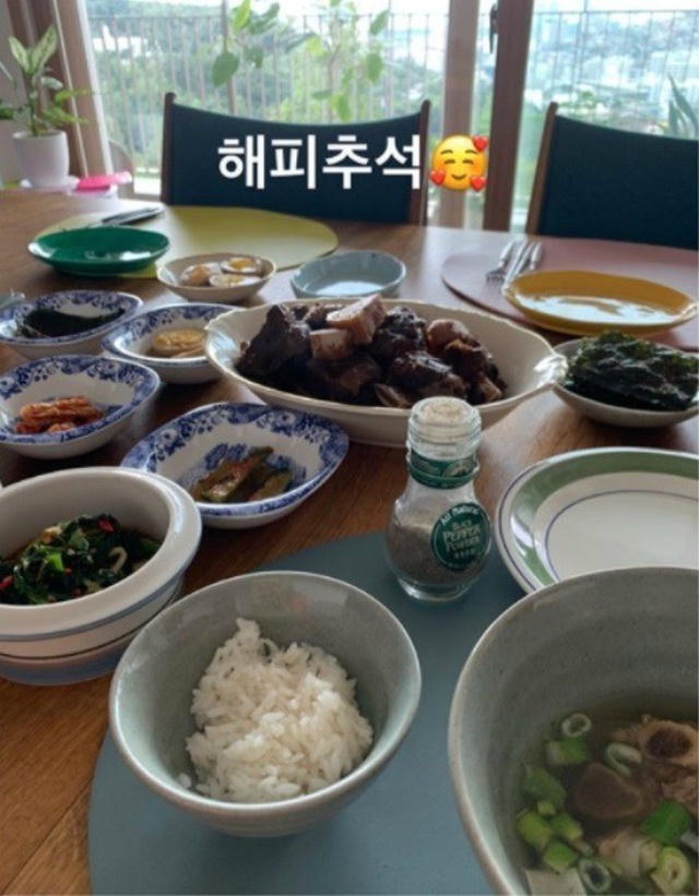 Mối quan hệ giữa vợ chồng Jang Dong Gun thế nào sau scandal tìm gái gọi? - 12