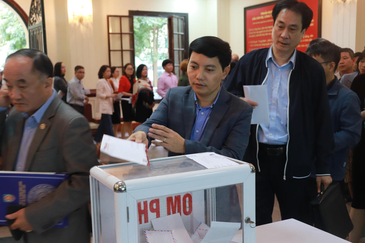 Bộ Tư pháp phát động quyên góp ủng hộ đồng bào miền Trung