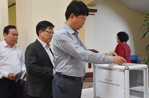 Bộ Tư pháp phát động quyên góp ủng hộ đồng bào miền Trung