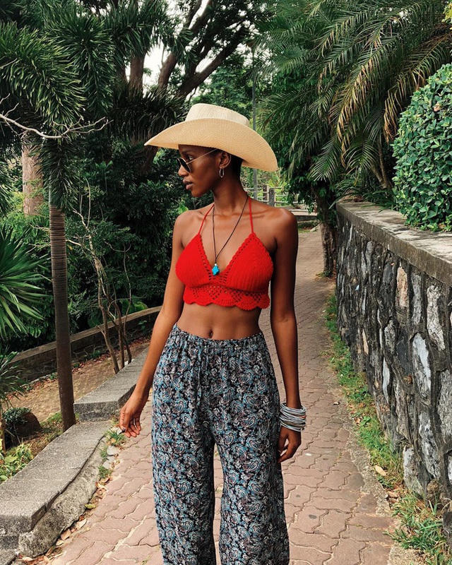 Vẻ đẹp khác lạ của mỹ nhân đầu trọc đăng quang Hoa hậu Nam Phi 2020 - 6