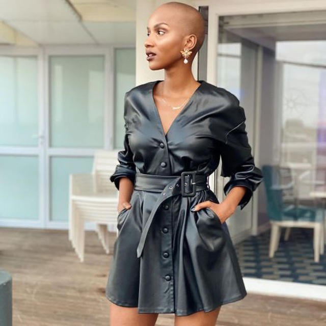 Vẻ đẹp khác lạ của mỹ nhân đầu trọc đăng quang Hoa hậu Nam Phi 2020 - 22