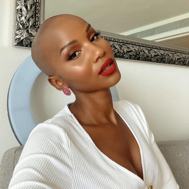 Vẻ đẹp khác lạ của mỹ nhân đầu trọc đăng quang Hoa hậu Nam Phi 2020 - 20