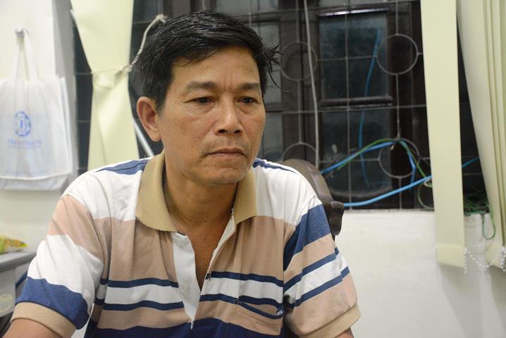 Phóng viên kể phút bật khóc khi thi thể bé 2 tuổi tìm thấy trong bùn đất