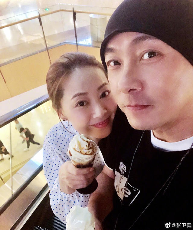 “Vua hài” Trương Vệ Kiện tiết lộ từng bị vợ “ép cưới” - 8