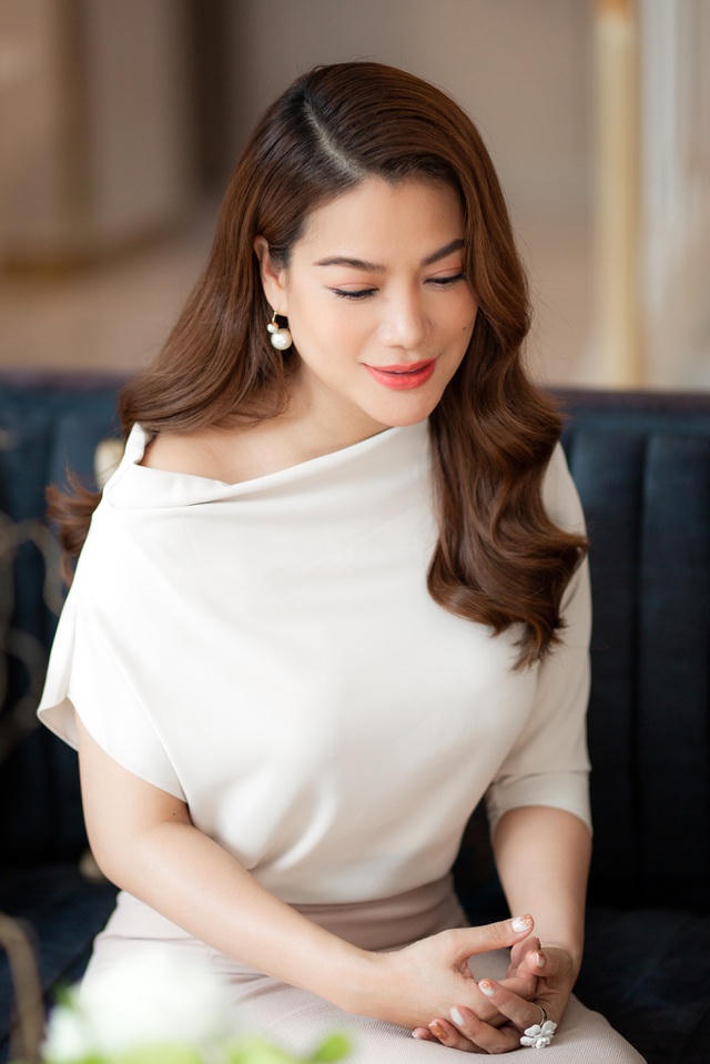 Trương Ngọc Ánh khoe body thon gọn đáng ngưỡng mộ ở tuổi xấp xỉ U50 - 2