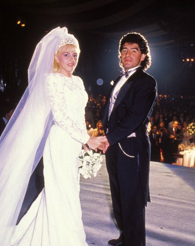Chân dung người phụ nữ hơn hai thập kỷ gắn bó cùng Maradona - 2 Chân dung người phụ nữ hơn hai thập kỷ gắn bó cùng Maradona - 2