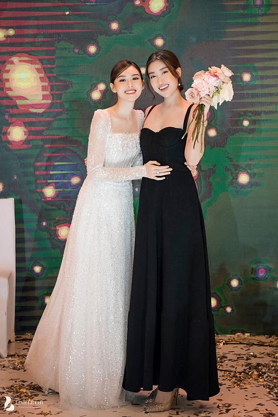 Mỹ Linh khen vợ chồng Tường San như hoàng tử - công chúa và mong họ hạnh phúc viên mãn.