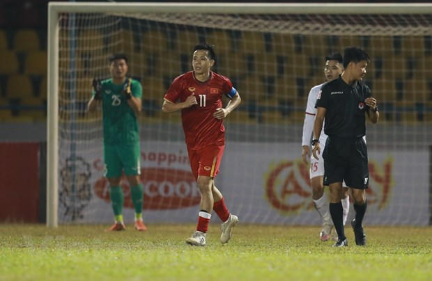 Nhung guong mat gay an tuong sau 'bai kiem tra' cua HLV Park Hang-seo hinh anh 1