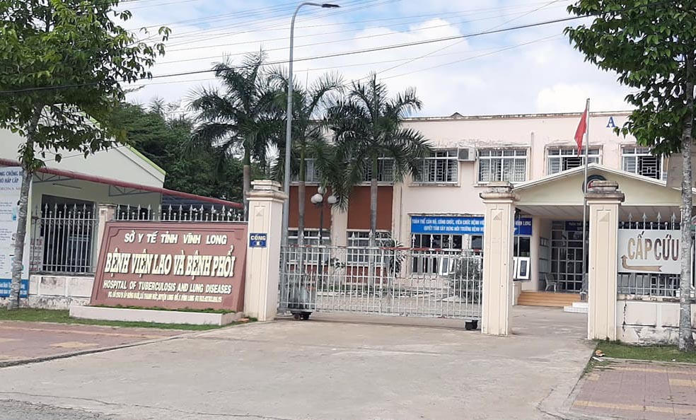 Mẹ của bệnh nhân 1440: 'Con về mặt tái nhợt, không dám vào nhà'