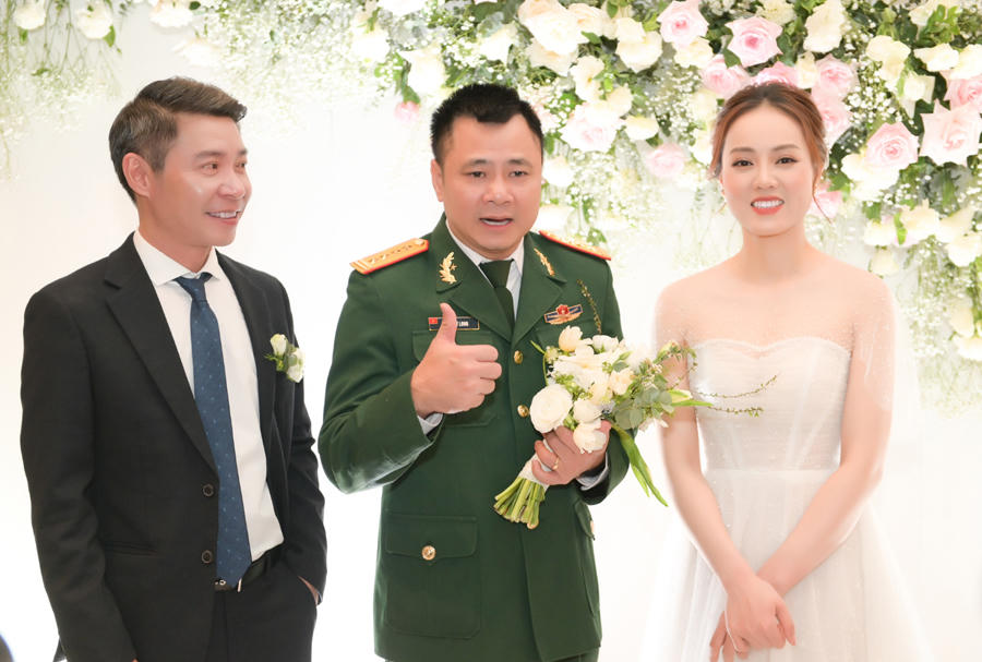 Lời chúc xúc động con trai dành cho NSND Công Lý trong ngày cưới