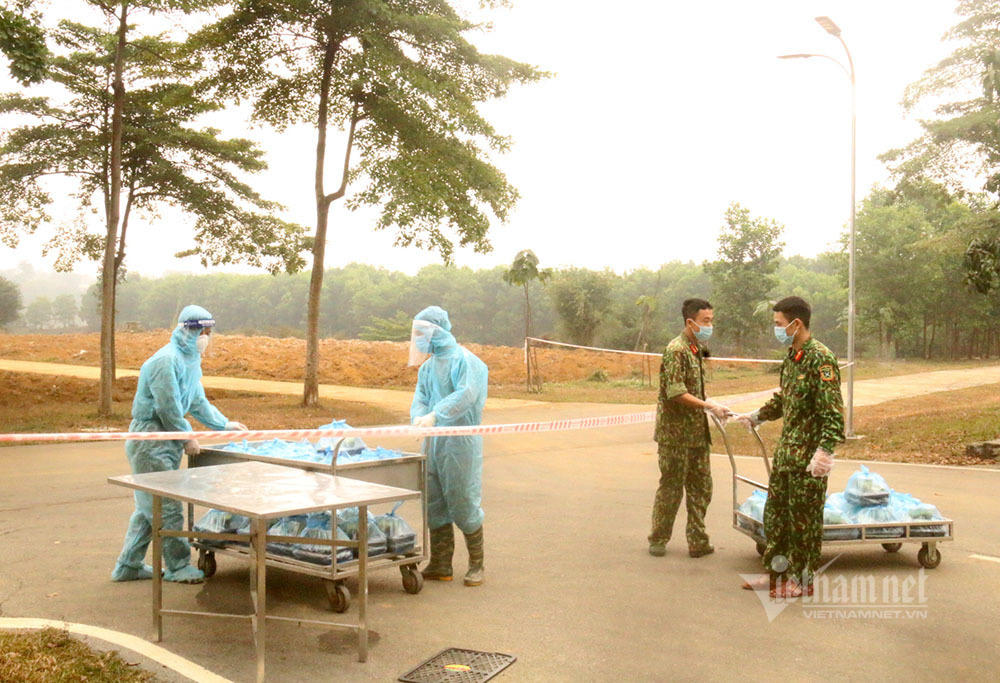 Bữa ăn 100 nghìn đồng mỗi ngày của người Hà Nội trong khu cách ly