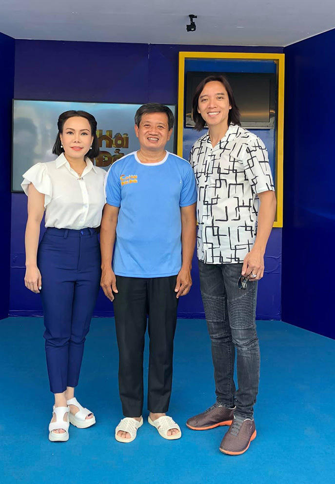 Việt Hương: 'Tôi áp lực khi mua xe cứu thương cho anh Đoàn Ngọc Hải'