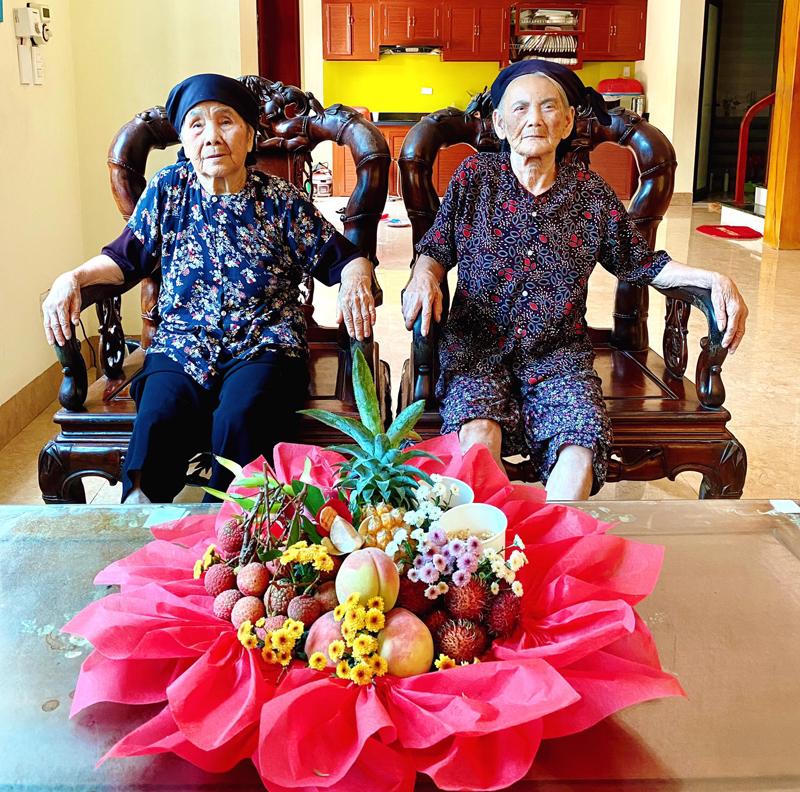 Những mâm cỗ Tết Đoan Ngọ gợi nhớ tuổi thơ