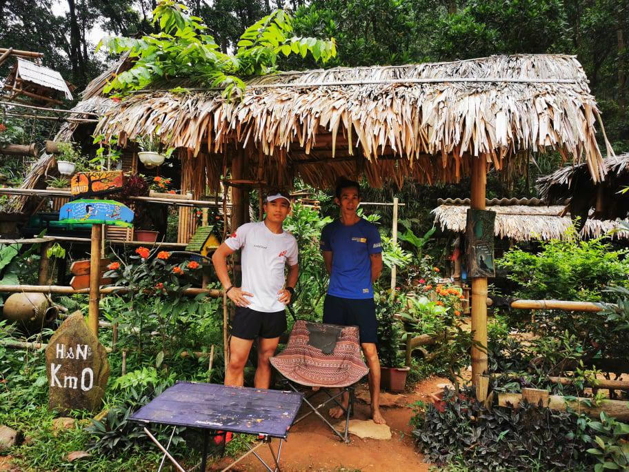 Chàng trai vào rừng làm 'ngôi nhà không của ai cả'