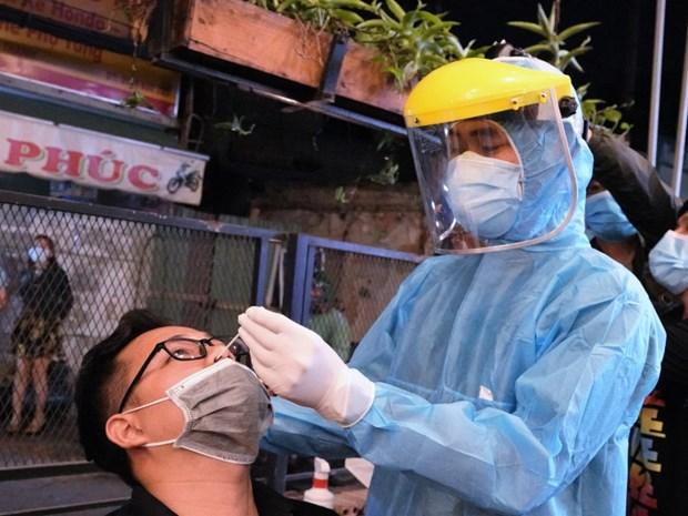 Nên làm gì khi bạn vô tình trở thành F0?