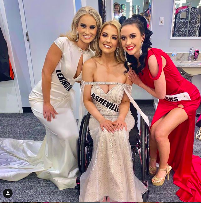 Nhan sắc quyến rũ "đốn tim" của mỹ nhân ngồi xe lăn suốt 16 năm vừa đoạt giải Á hậu 2 tại Mỹ - Ảnh 7.