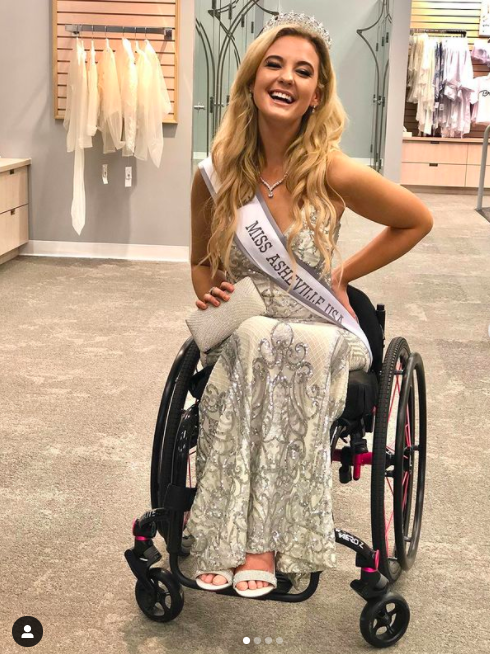 Nhan sắc quyến rũ "đốn tim" của mỹ nhân ngồi xe lăn suốt 16 năm vừa đoạt giải Á hậu 2 tại Mỹ - Ảnh 8.