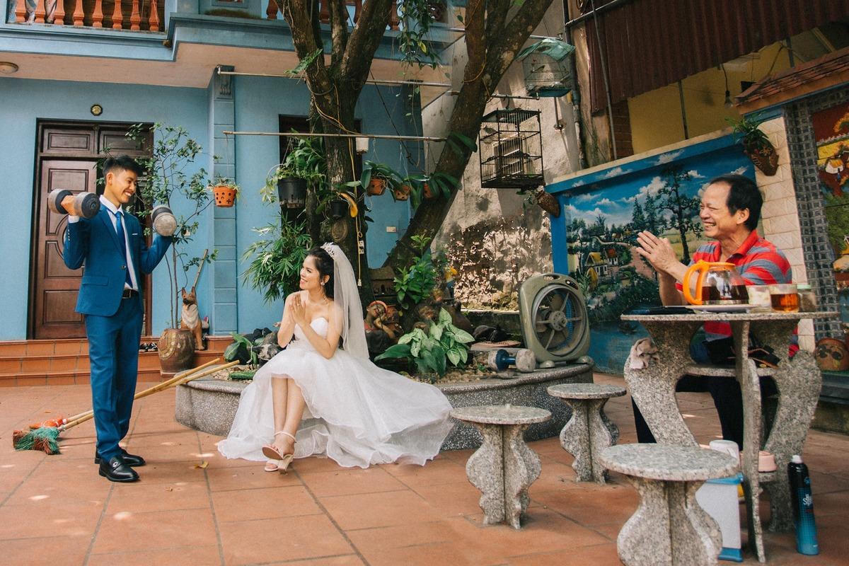 Chủ nhân kênh 'Ẩm thực mẹ làm' chụp ảnh cưới tại nhà