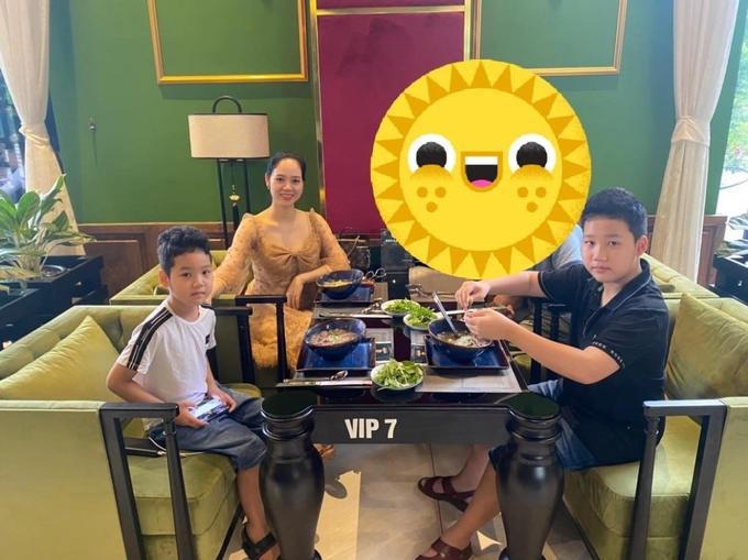 Hôn nhân êm ấm của hoa hậu Mai Phương