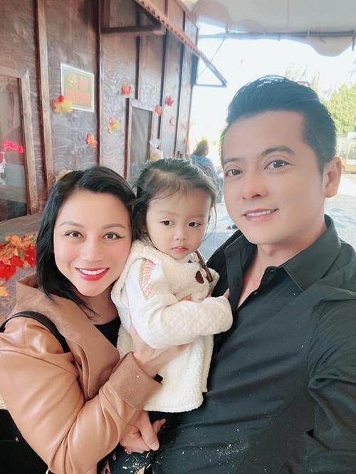 Sao nam Việt chu cấp nuôi con hậu chia tay thế nào?