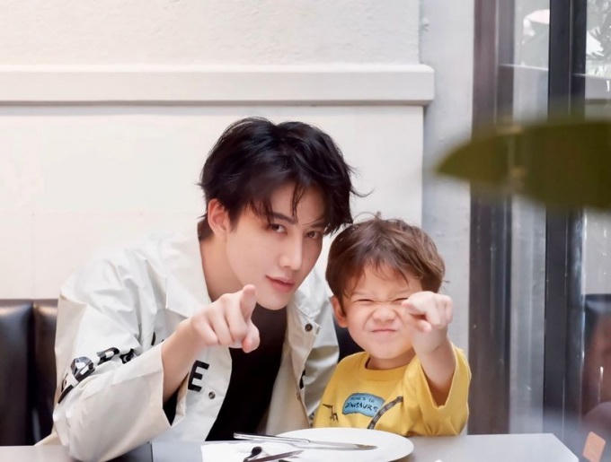 Mỹ nam châu Á phản ứng thế nào khi bị tố bí mật lấy vợ, có con?