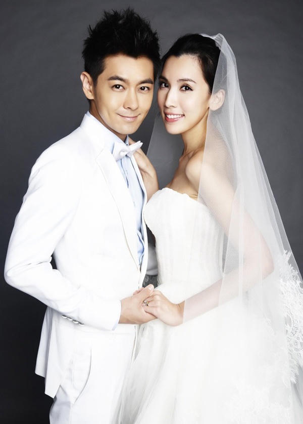 Mỹ nam châu Á phản ứng thế nào khi bị tố bí mật lấy vợ, có con?