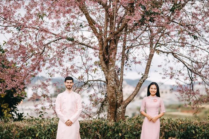 Chàng trai Mỹ vượt 'bão Covid-19' đến TP HCM cầu hôn