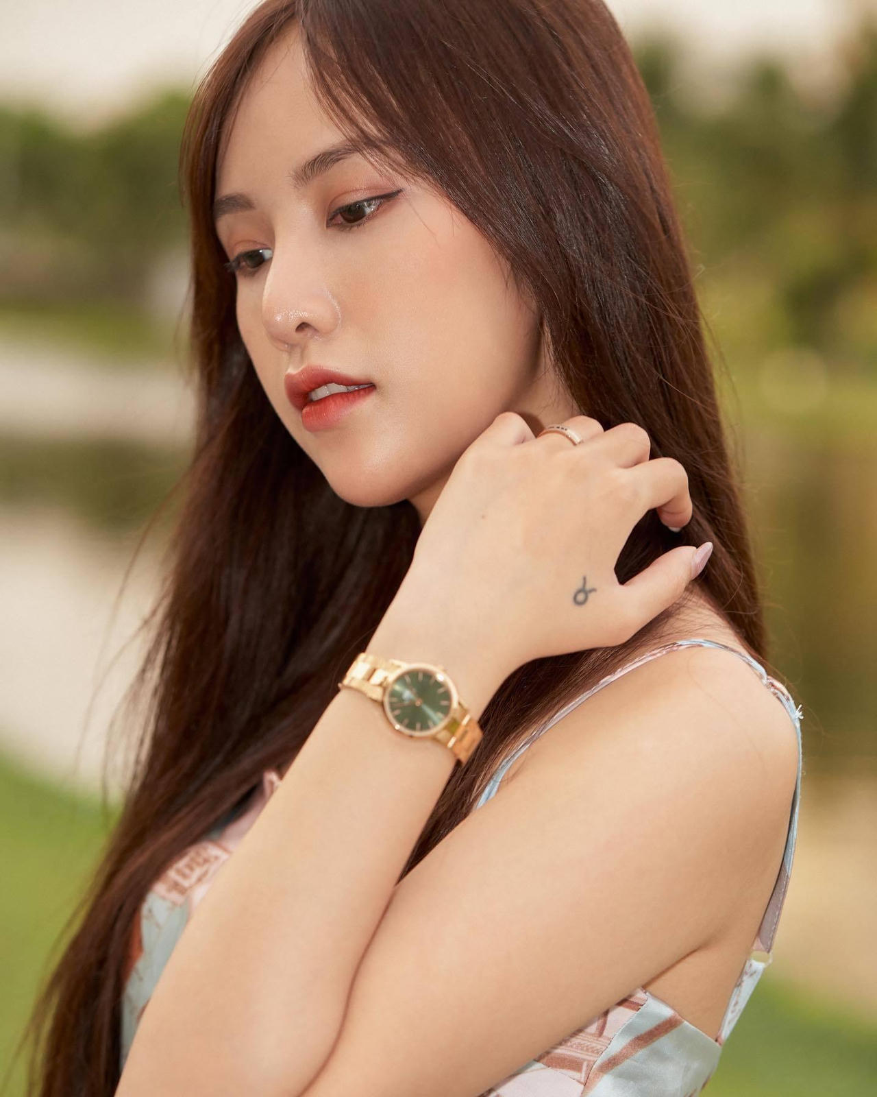 Ngỡ ngàng nhan sắc con gái 25 tuổi của NSND Trần Nhượng