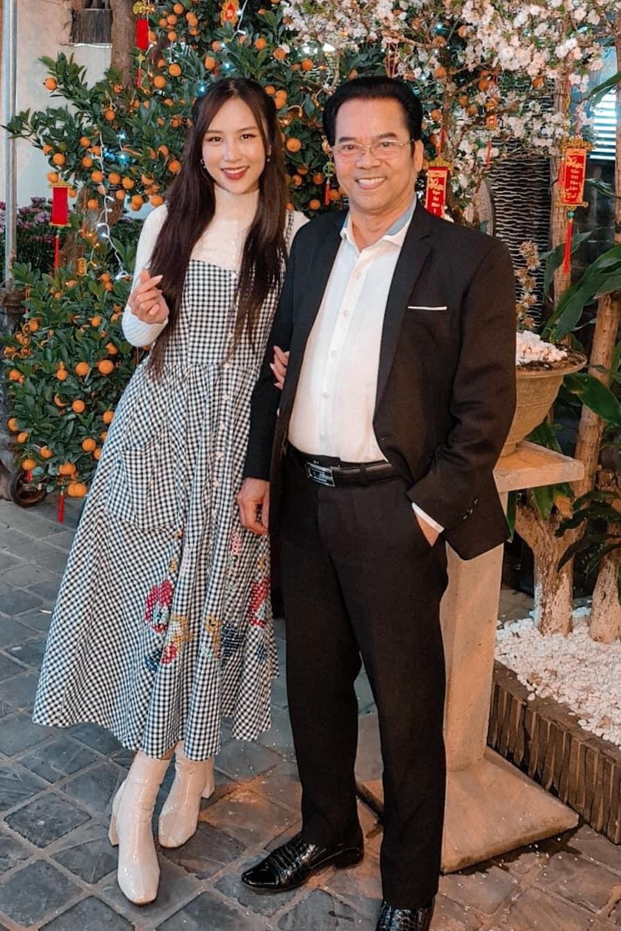 Ngỡ ngàng nhan sắc con gái 25 tuổi của NSND Trần Nhượng