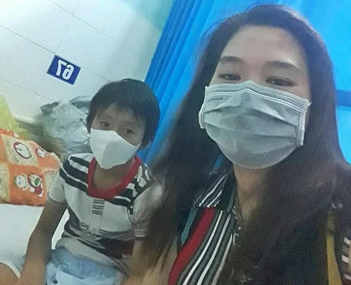 Mẹ vượt qua COVID-19 nhờ con gái 6 tuổi