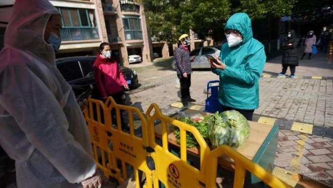 Cách Vũ Hán phân phối thực phẩm khi người dân ở nhà