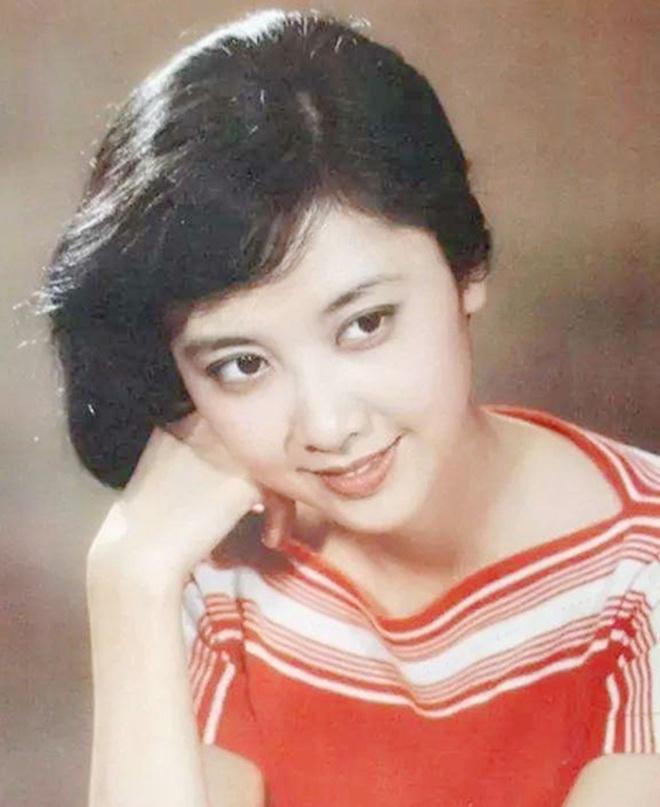 Mỹ nhân đẹp nhất Tây Du Ký và 'ồn ào' tình cảm với 'Đường Tăng'