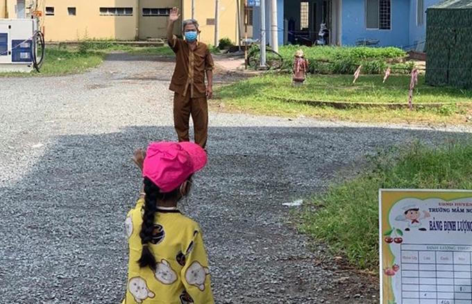 Những đứa trẻ mồ côi vì đại dịch