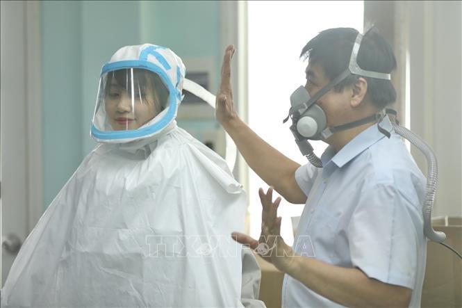 Sáng chế thành công thiết bị bảo hộ, phòng ngừa COVID-19