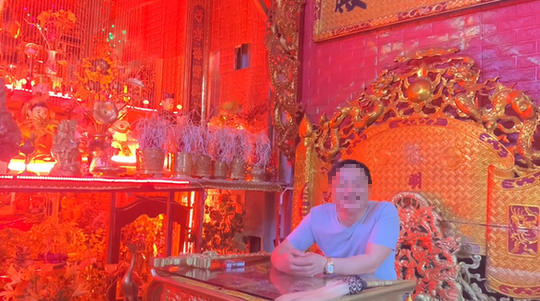 Người xưng 'Ngọc hoàng đại đế' trấn yểm COVID-19 từ TP HCM về Hà Nội bị cách ly, xử lý