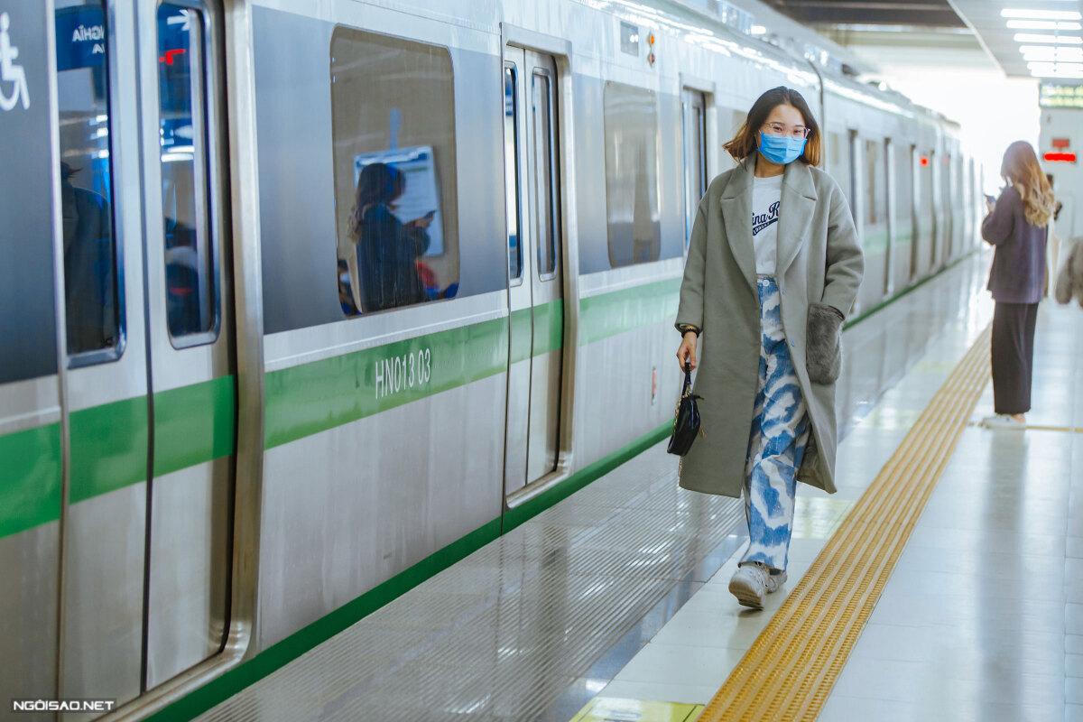 Những góc check in cực chất ở ga tàu điện Cát Linh - Hà Đông